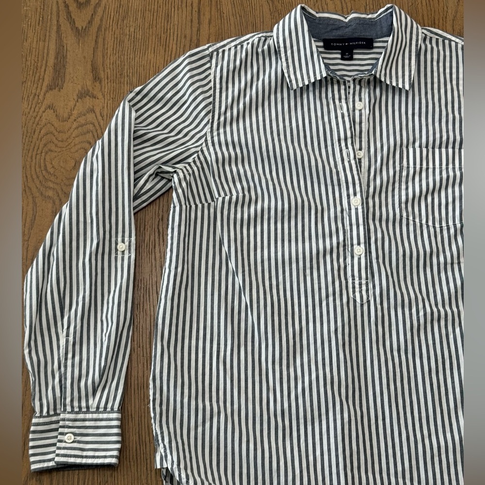 Tommy Hilfiger Striped Button Down Shirt Blue White Cotton Size Medium